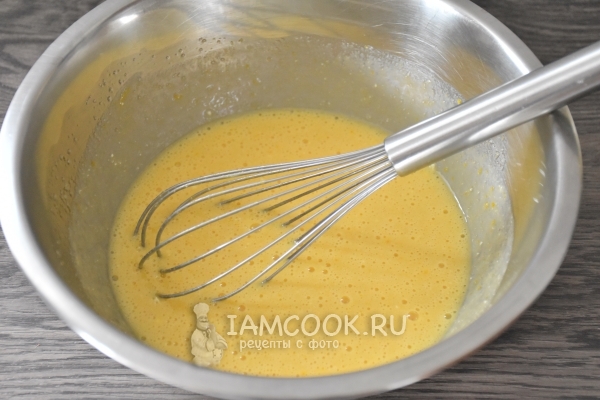 Добавить рикотту, масло и ванилин