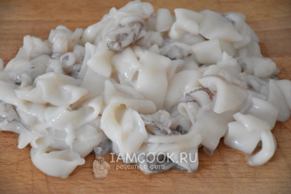Порезать кальмаров