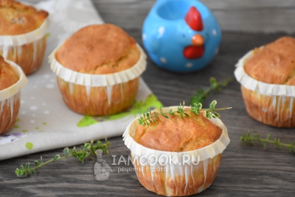 Фото закусочных кексов с мясом кролика и сыром