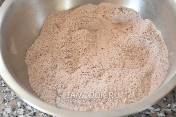 Смешать сухие ингредиенты