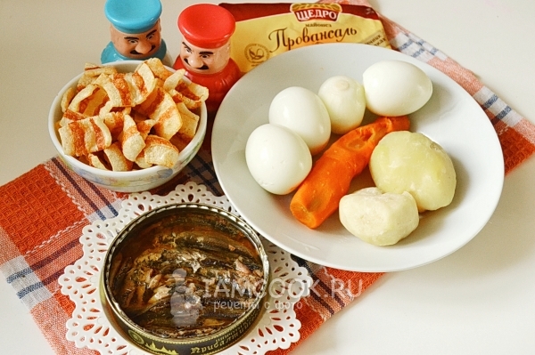 Ингредиенты для салата «Подсолнух» со шпротами