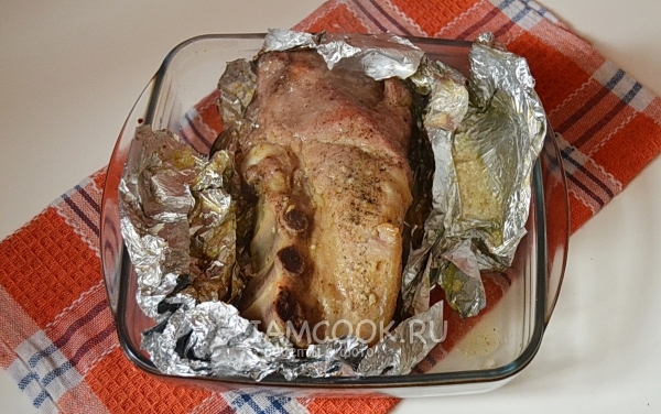 Запечь мясо в духовке