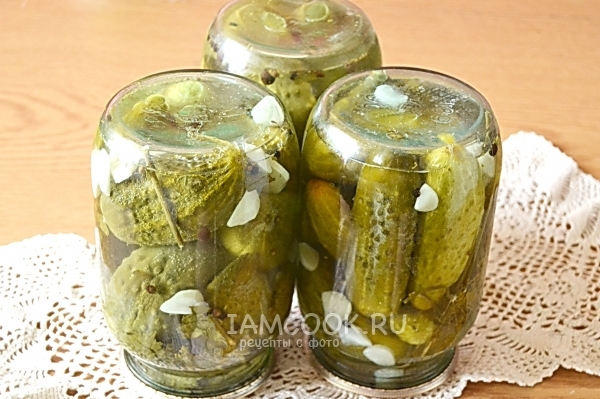 Рецепт маринованных огурцов на зиму в литровых банках