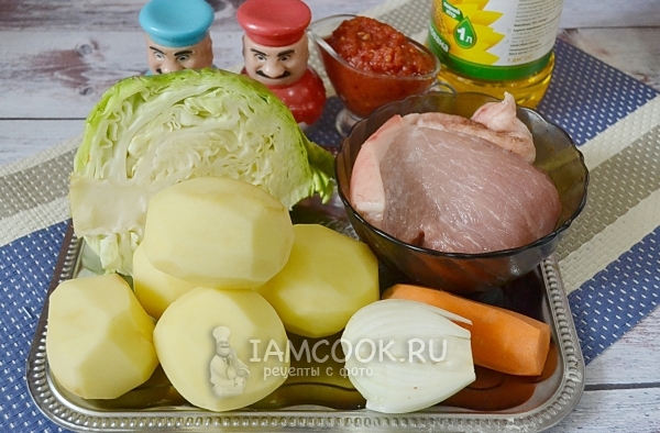 Ингредиенты для тушеной свинины с капустой и картошкой