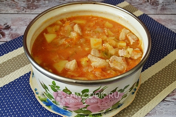 Потушить мясо с овощами