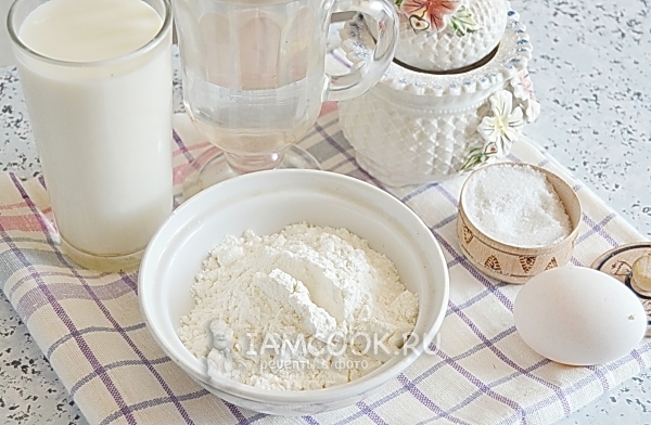 Ингредиенты для молочного супа с лапшой