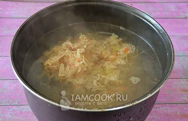 Положить в суп капусту