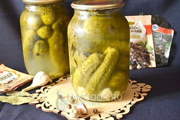 Фото маринованных огурцов на зиму в литровых банках