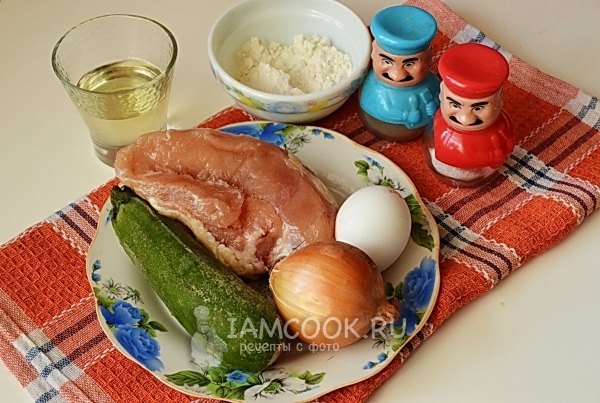 Ингредиенты для куриных котлет с кабачком