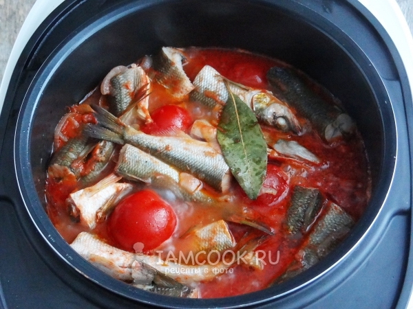 Потушить рыбу