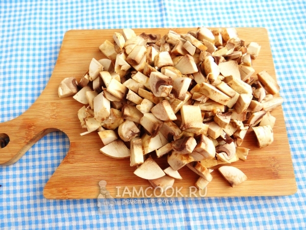 Порезать грибы