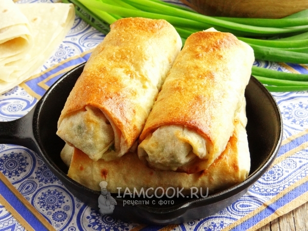 Пирожки из лаваша с яйцом и луком