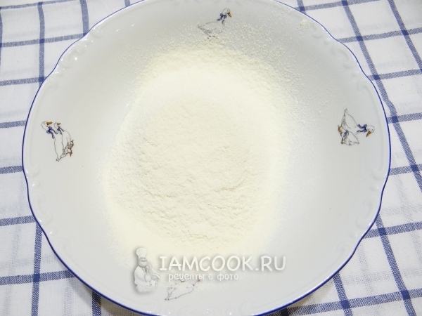 Просеять муку