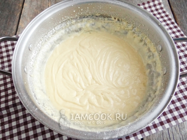 Взбить миксером тесто