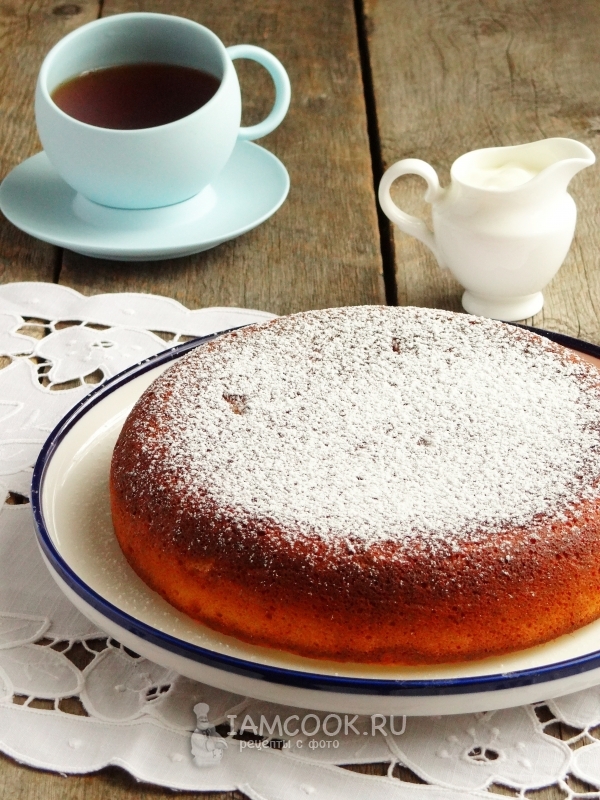 Посыпать пирог сахарной пудрой