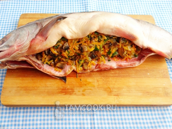 Нафаршировать рыбу начинкой