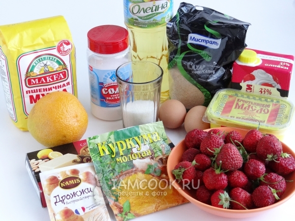 Ингредиенты для дрожжевого пирога с клубникой и марципаном