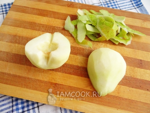 Снять с груш кожицу