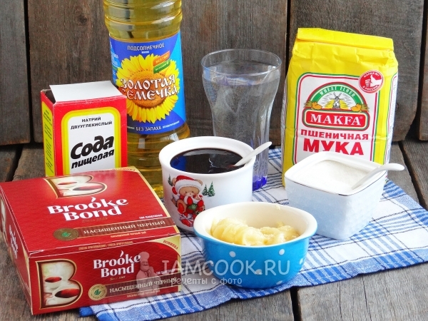 Ингредиенты постной коврижки с вареньем в мультиварке