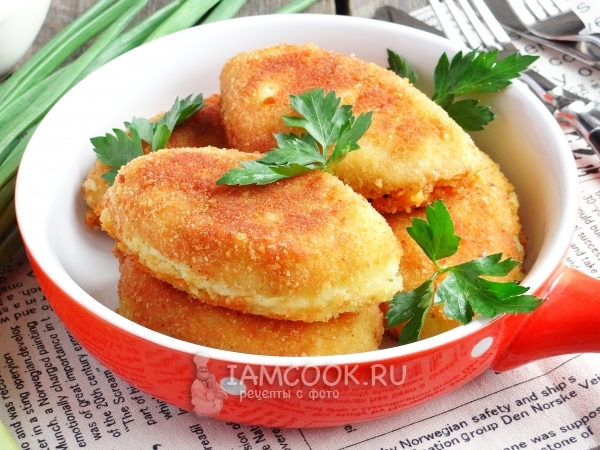 Картофельные пирожки с грибами