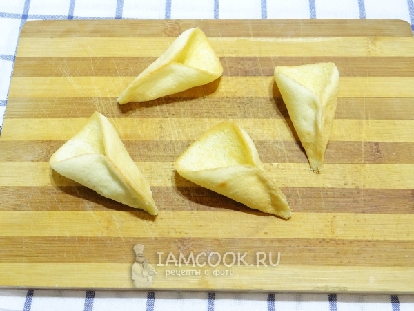 Сделать из бисквита цветок