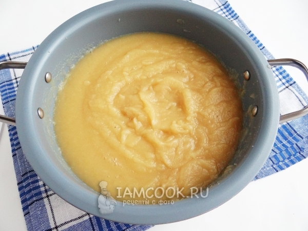 Яблочное пюре