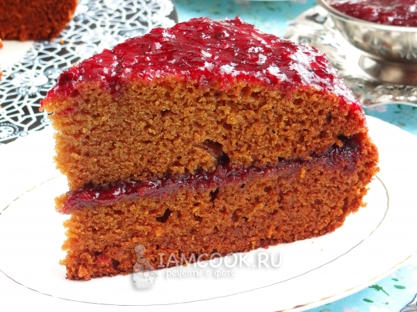 Фото кусочка коврижки с вареньем