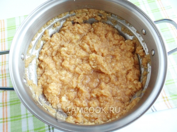 Пюрировать яблоки блендером