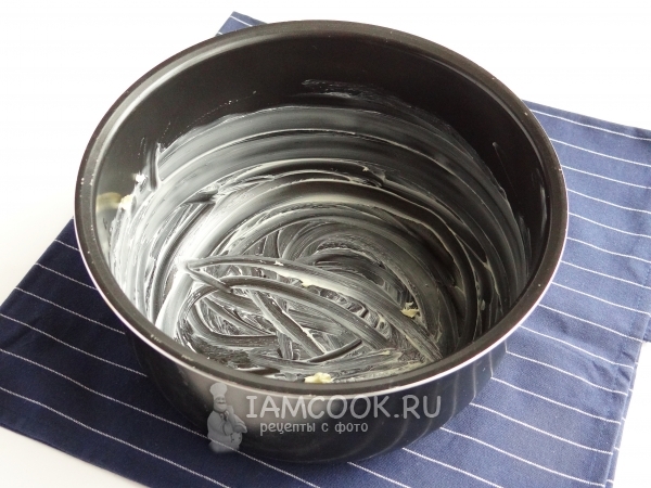 Смазать мультиварку маслом