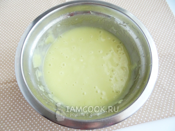 Измельчить картофель с водой