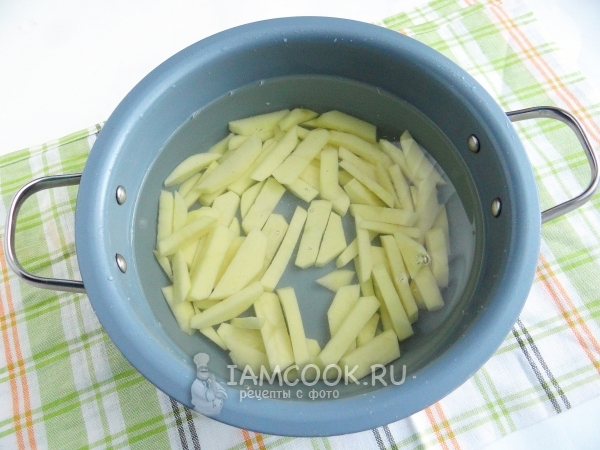 Порезать картофель в воду