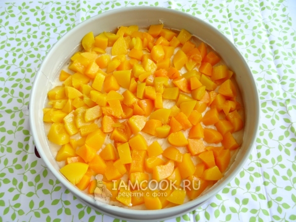 Положить персики