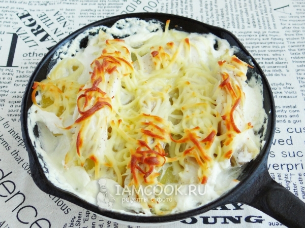 Готовая треска, запеченная с картошкой в духовке