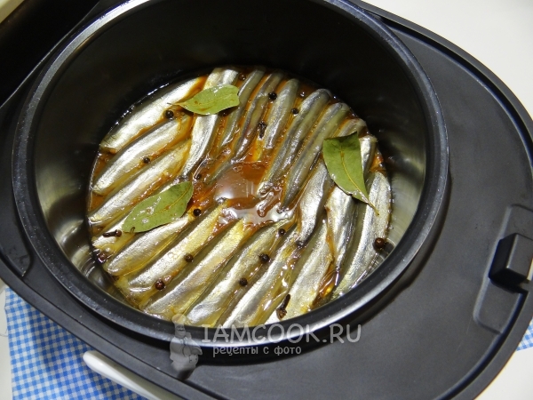 Поставить чашу в мультиварку