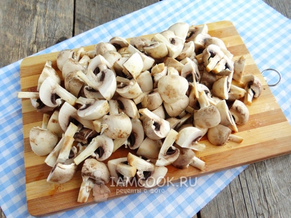 Порезать грибы