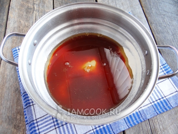 Вливаем туда же чай