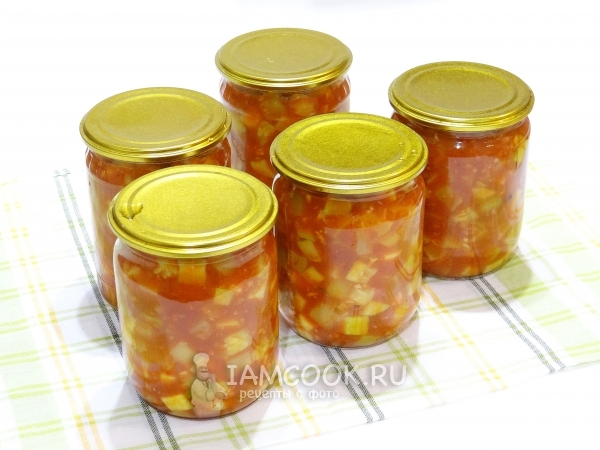 Накрыть банки крышками