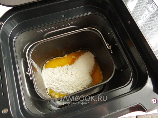 Замесить тесто в хлебопечке