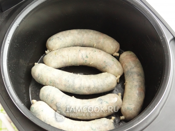 Выложили купаты в мультиварку