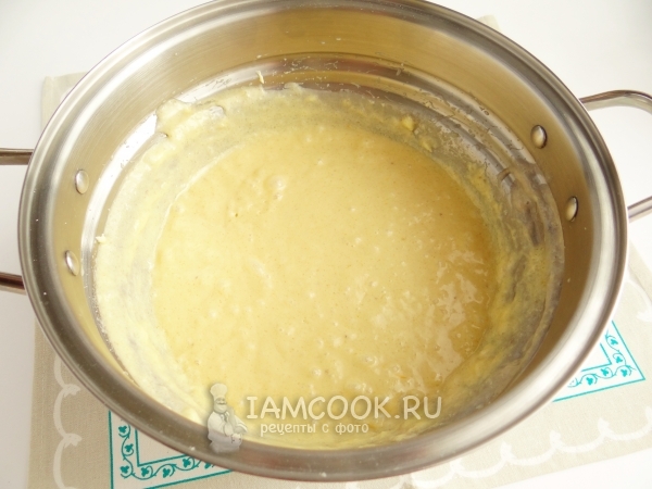 Взбить массу миксером