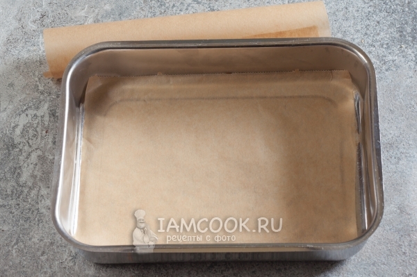 Выстелить форму пергаментом