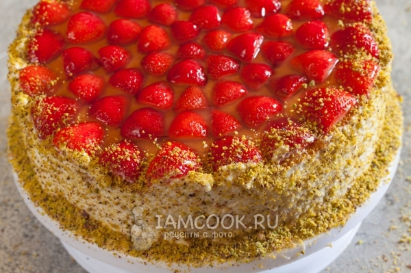 Посыпать орехами