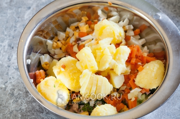 Положить картофель