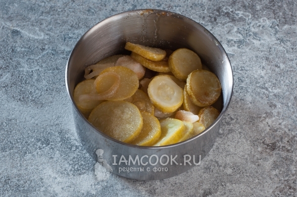 Посолить кабачки