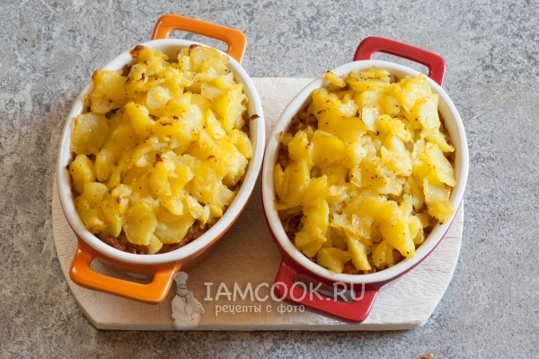 Готовая картошка с рыбной консервой