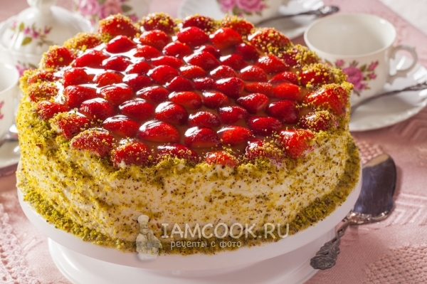 Рецепт бисквитного торта с клубникой