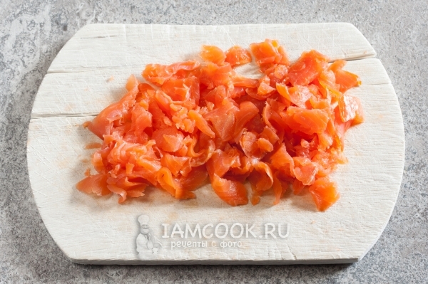 Порезать рыбу