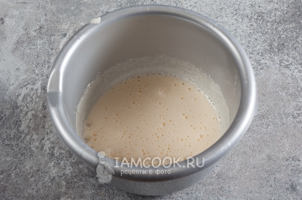 Взбить яйца с сахаром