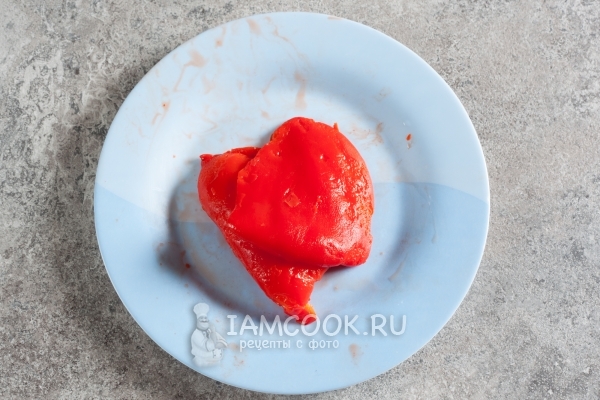 Снять с перца кожицу