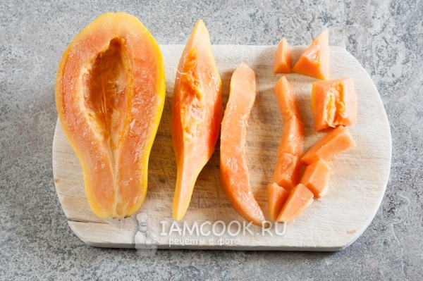 Порезать папайю